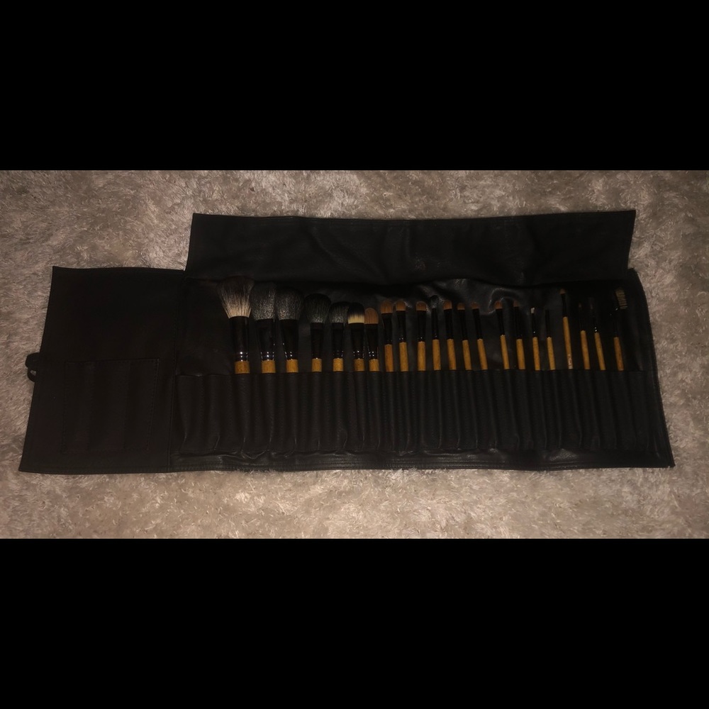 Makeup brush set